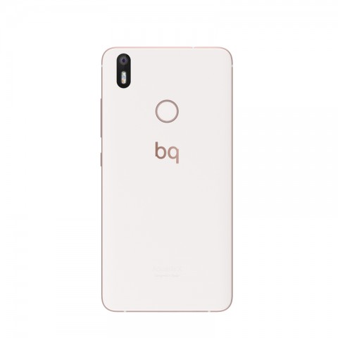 Das Smartphone kommt mit einer 16-Megapixel-Kamera. (Bild: BQ)